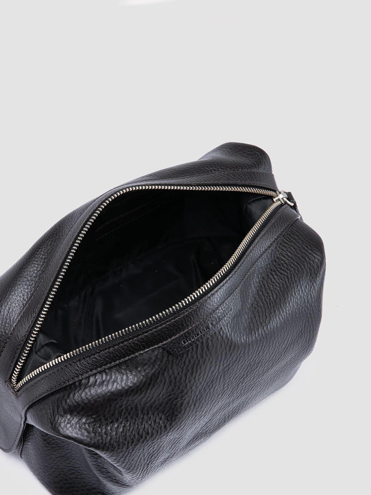 VANITY CASE 001 - Black Leather Pouch - Image 6